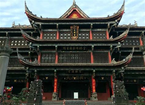 Il Tempio di Wenshu: Un Oasi di Tranquillità nel Cuore di Chengdu!